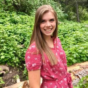 Meet your Posher, Natalie